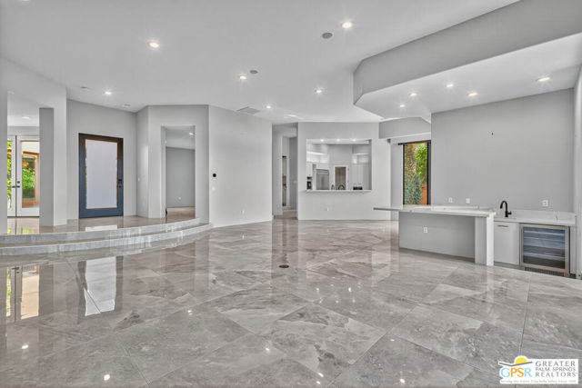 50385 Via Amante, La Quinta CA: https://media.crmls.org/mediaz/00dd4e24-c1c9-47b8-9f67-283ad6fecedc.jpg
