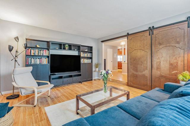 758 Pearlwood Way, San Jose CA: https://media.crmls.org/mediaz/00dd8683-9b24-4f72-8080-972dfd4c91a7.jpg