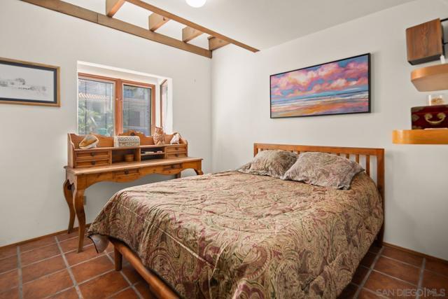 936 Cornish, San Diego CA: https://media.crmls.org/mediaz/00ddf5a9-eeed-4fa8-8d52-d6d688ad7db8.jpg