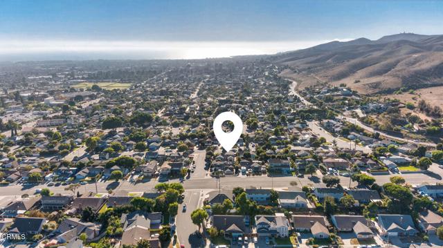 400 Dayloma Avenue, Ventura CA: https://media.crmls.org/mediaz/00df5b93-da65-490f-aec9-35b9cafc51b6.jpg