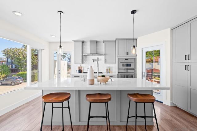 3301 Trumbull St, San Diego CA: https://media.crmls.org/mediaz/00df95e5-3a0d-40a6-9cf9-d319bccb9a1e.jpg