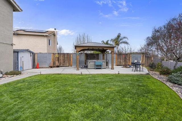 1980 Ponderosa Court, Hollister CA: https://media.crmls.org/mediaz/00e02045-cbf8-41f6-b98b-64b3188d4c69.jpg