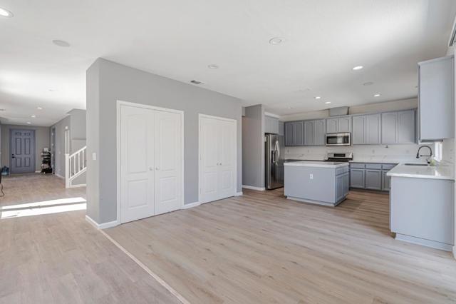 5323 Gold Creek Circle, Discovery Bay CA: https://media.crmls.org/mediaz/00e05454-f037-40c7-9f3e-0597827152d5.jpg