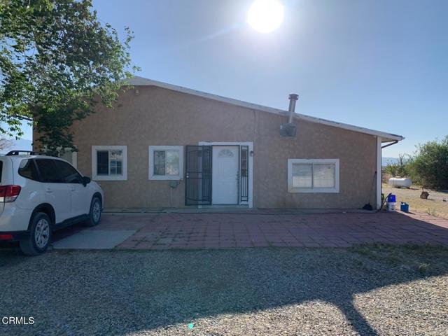 Detail Gallery Image 5 of 10 For 10424 Santa Fe Fire Rd, Lucerne Valley,  CA 92356 - 3 Beds | 3 Baths