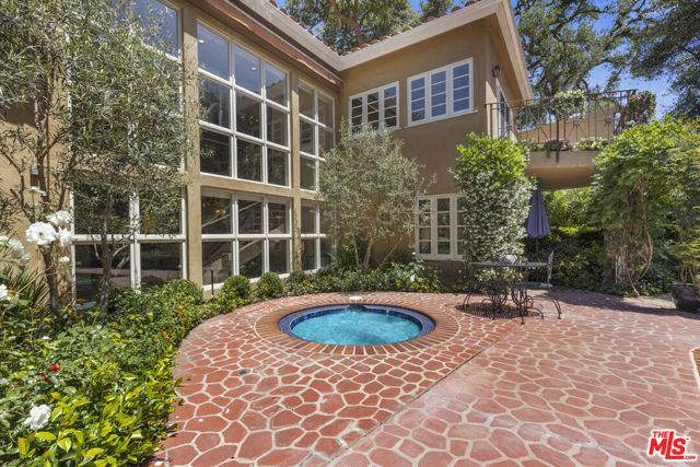 3265 Mandeville Canyon Road, Los Angeles CA: https://media.crmls.org/mediaz/00e10fe8-8123-49da-ac3f-9fc2f10771c8.jpg
