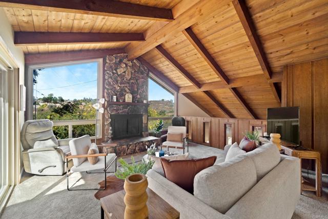 Detail Gallery Image 9 of 56 For 14404 Hillside Dr, Jamul,  CA 91935 - 5 Beds | 4 Baths