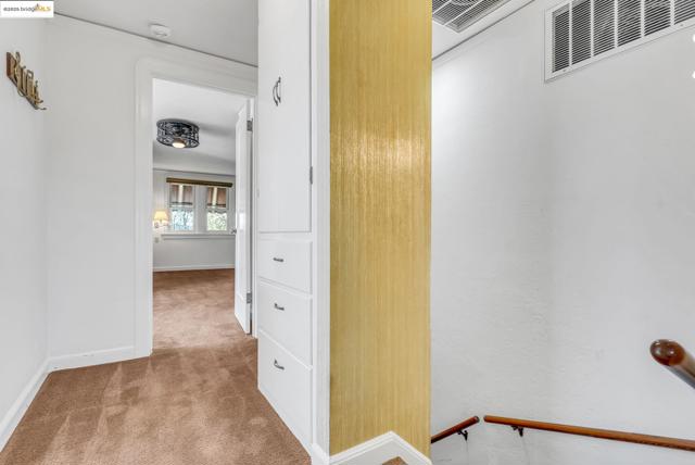 11081 BRENTWOOD BLVD., Brentwood CA: https://media.crmls.org/mediaz/00e25086-4fcd-4335-add8-592195aea2f9.jpg