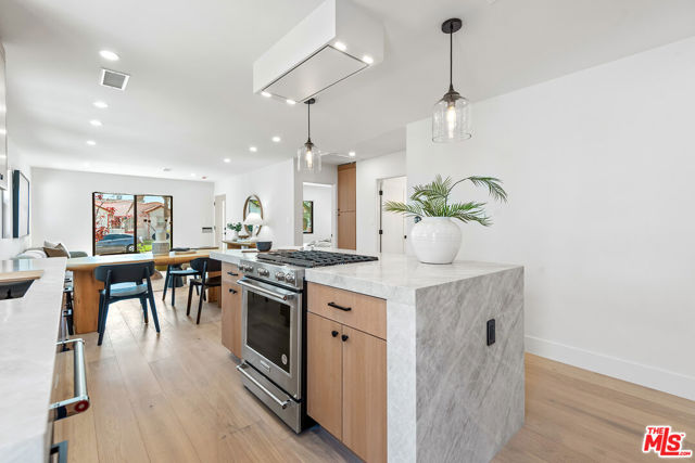 2235 S Mansfield Avenue, Los Angeles CA: https://media.crmls.org/mediaz/00e25a0c-61ce-490a-bb3a-7f77e6a9ab0f.jpg