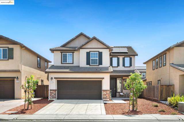 112 Willowrun Way, Oakley CA: https://media.crmls.org/mediaz/00e37757-75ec-46ae-8248-1823f8482c34.jpg