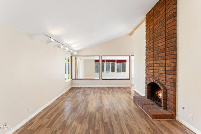 Detail Gallery Image 6 of 31 For 1620 Joliet Pl, Oxnard,  CA 93030 - 3 Beds | 2 Baths