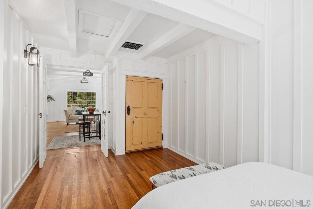 MLS #250038045SD image #12