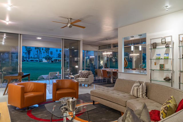 26 Lakeview Circle, Palm Springs CA: https://media.crmls.org/mediaz/00e500fc-d75f-42b3-8e2b-3e3decad6058.jpg