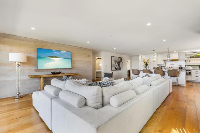 Detail Gallery Image 6 of 54 For 5080 Carlsbad Blvd, Carlsbad,  CA 92008 - 5 Beds | 4 Baths