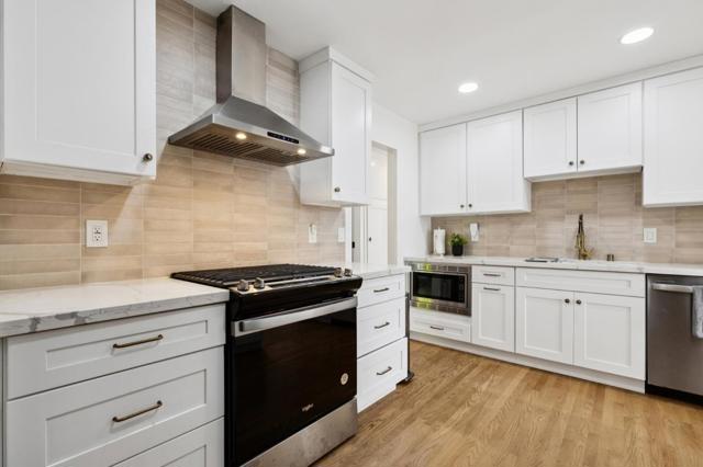 1304 Alicante Drive, Pacifica CA: https://media.crmls.org/mediaz/00e67b46-cd9a-4577-827e-16e81a472715.jpg
