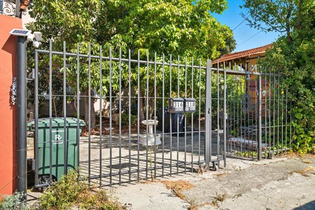 316 Napa Street, Vallejo CA: https://media.crmls.org/mediaz/00e6cad8-de31-4506-a817-6ac0c262da50.jpg