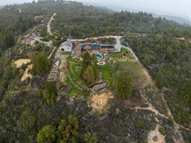 1061 Summit Road, Watsonville CA: https://media.crmls.org/mediaz/00e8ac8e-80fa-40a1-8441-aefc0649fc23.jpg