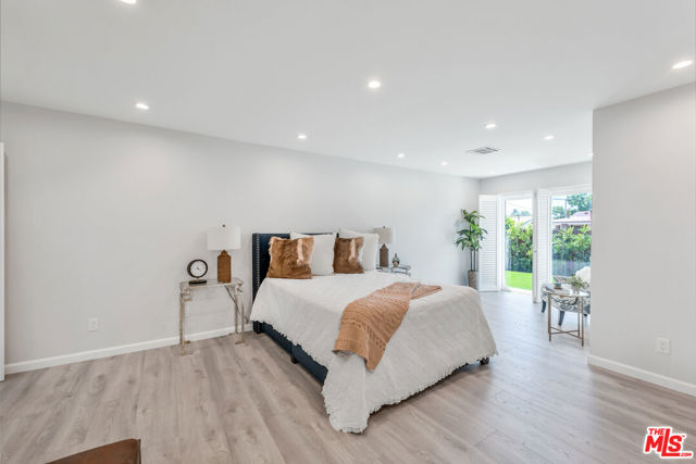 24114 Gilmore Street, West Hills CA: https://media.crmls.org/mediaz/00e9e9fb-860f-4a2b-b359-9d6ab2a9e64a.jpg