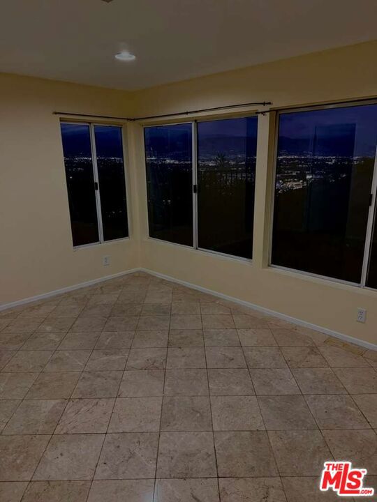 3641 Sunswept Drive, Studio City CA: https://media.crmls.org/mediaz/00ea971c-fe14-4a70-8d43-c15775e85e4c.jpg