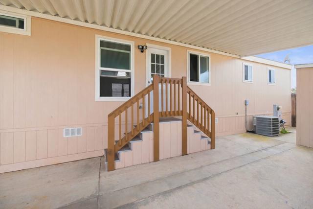 Detail Gallery Image 17 of 26 For 12824 Granada Drive #322,  Poway,  CA 92064 - 3 Beds | 2 Baths