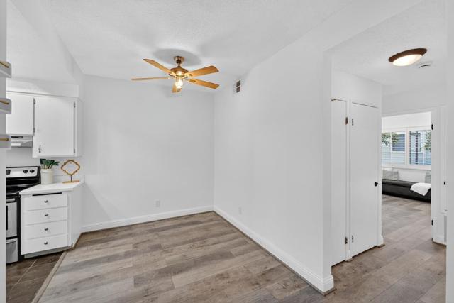 482 Shadowgraph Drive, San Jose CA: https://media.crmls.org/mediaz/00ec3084-3260-4d21-840e-571e2b0e1a7e.jpg