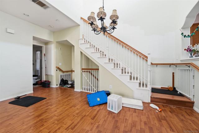 2284 Alicante, Chula Vista CA: https://media.crmls.org/mediaz/00ec97d9-5966-4eb6-b189-cb2f6655f76d.jpg