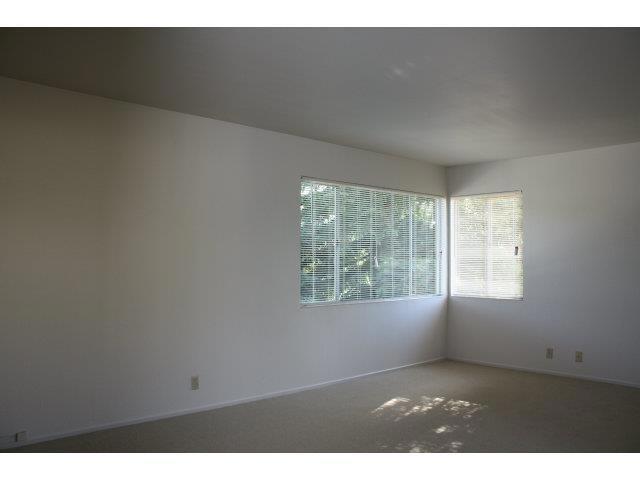 1401 Hess Road, Redwood City CA: https://media.crmls.org/mediaz/00ec9a5d-6e0b-4c21-9bde-dc79e4be2ebb.jpg