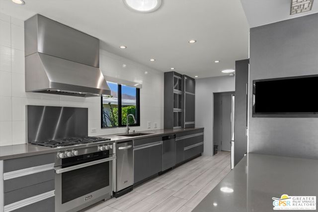 2493 S Madrona Drive, Palm Springs, CA 92264