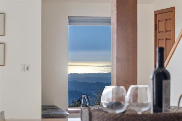 580 Rancho Prieta Road, Los Gatos CA: https://media.crmls.org/mediaz/00edc0c5-53bb-42fb-a509-e564e02c30cf.jpg