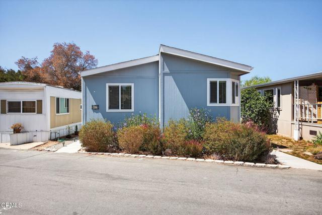 1075 Loma Drive, Ojai CA: https://media.crmls.org/mediaz/00ef4841-4f46-40be-9486-fcffcd72d951.jpg