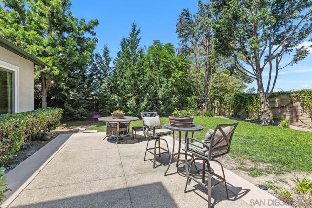 1833 Corte Galeana, Chula Vista CA: https://media.crmls.org/mediaz/00f00559-b8fe-4e1a-93a6-a2518a69836a.jpg