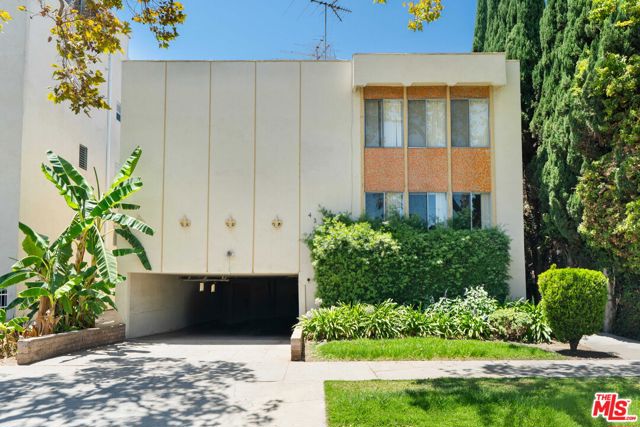  Income Home for Sale in Beverly Hills, California