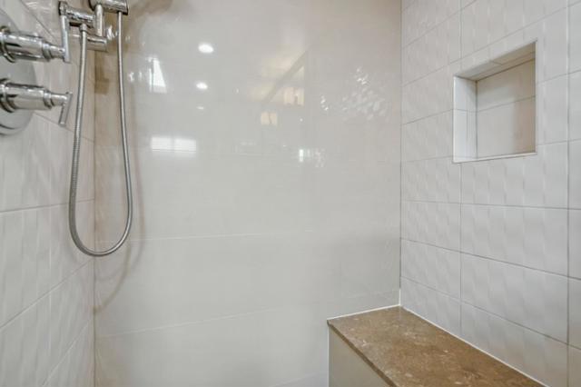 1243 Homewood Avenue, San Mateo CA: https://media.crmls.org/mediaz/00f10226-3767-42a5-bd9a-e575c8022143.jpg