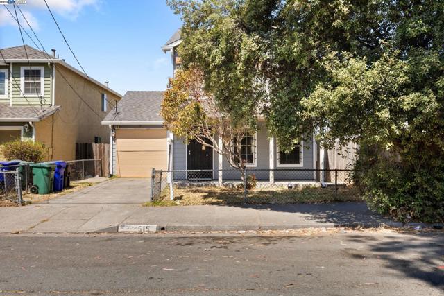 515 Alamo Ave, Richmond CA: https://media.crmls.org/mediaz/00f16d90-c87d-4801-a930-56965edf455f.jpg