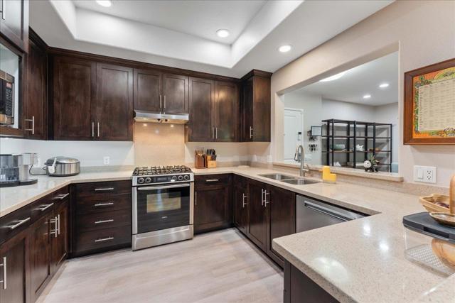 912 Campisi Way, Campbell CA: https://media.crmls.org/mediaz/00f1e837-4b16-4ff7-8abc-84ab91a35b25.jpg
