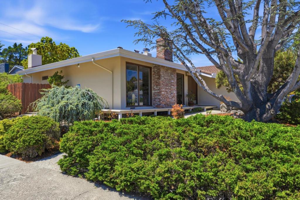 965 Helen Drive