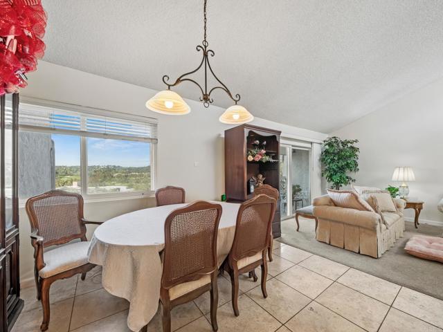 Detail Gallery Image 14 of 37 For 2403 La Costa Ave a,  Carlsbad,  CA 92009 - 2 Beds | 2/1 Baths