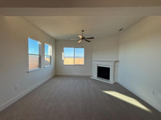 884 Carmelina Court, Hollister CA: https://media.crmls.org/mediaz/00f559eb-89d0-4b06-b1f4-f692c36b1c41.jpg