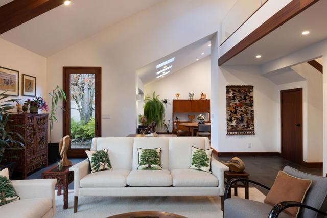 9563 Oak Court, Carmel CA: https://media.crmls.org/mediaz/00f5767d-a5c0-4767-8100-bce09a8ec1de.jpg