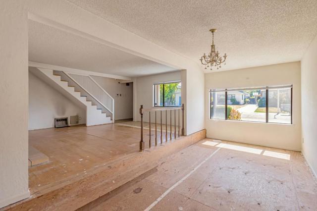 2643 Garfield Street, San Mateo CA: https://media.crmls.org/mediaz/00f64e5e-5dfc-4da1-8415-9d9f2cba6f8b.jpg