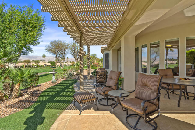 80610 Prestwick Place, Indio CA: https://media.crmls.org/mediaz/00f6693b-548f-490f-aa7d-d7138e3ebe24.jpg