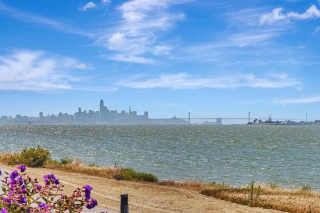 2959 Sea View Parkway, Alameda CA: https://media.crmls.org/mediaz/00f807ca-6c80-495c-b343-475ff7d130b0.jpg