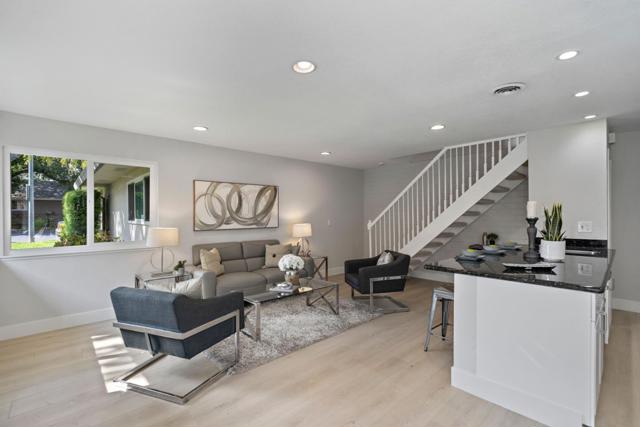 323 E Latimer Avenue, Campbell CA: https://media.crmls.org/mediaz/00f81cf7-3264-4309-8ce0-b64b734dfd98.jpg