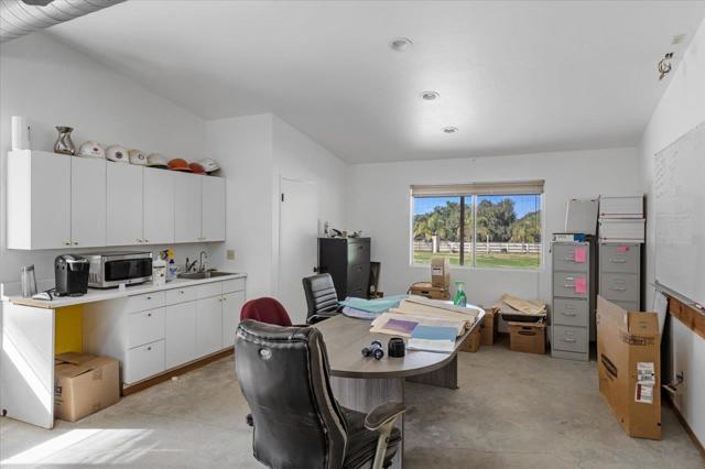 Image 20 of 25 For 18915 Littlefield Ln