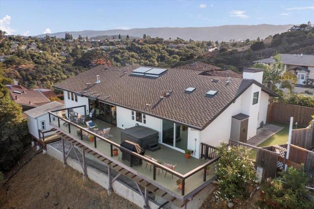 865 Somerset Court, San Carlos CA: https://media.crmls.org/mediaz/00f9bdcf-5fc5-4182-8c43-b51e91e88efe.jpg