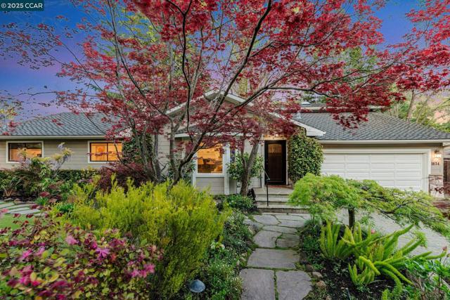 1834 Ivanhoe Ave, Lafayette CA: https://media.crmls.org/mediaz/00f9bf18-0faf-4d12-832e-a5b7cf6ae1c8.jpg