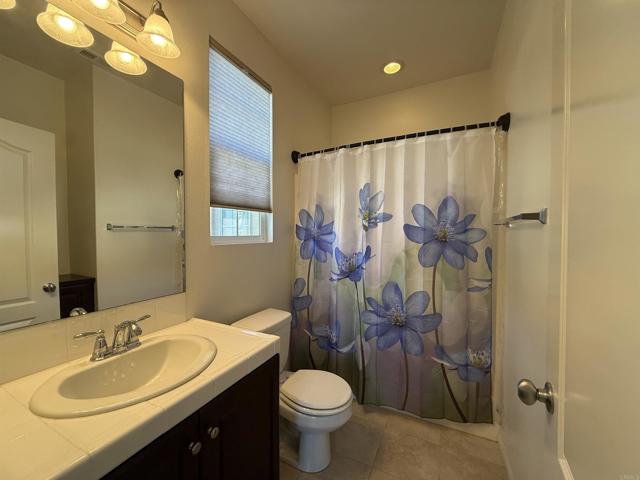 Detail Gallery Image 26 of 40 For 1273 Breakaway Dr, Oceanside,  CA 92057 - 4 Beds | 3/1 Baths