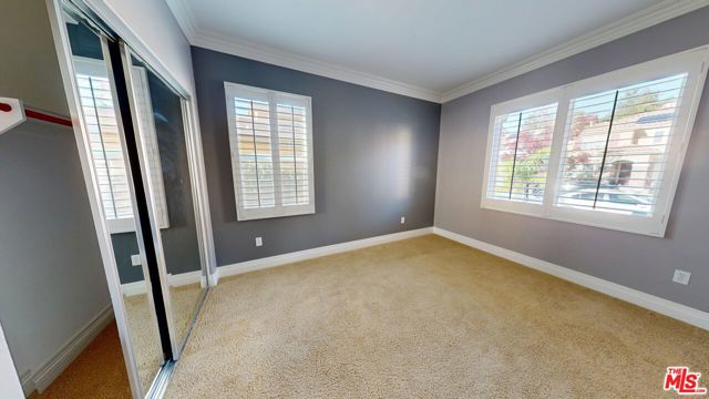 19320 Carranza Lane, Santa Clarita CA: https://media.crmls.org/mediaz/00f9d07a-7f57-4895-881b-d1968dcc3ab0.jpg