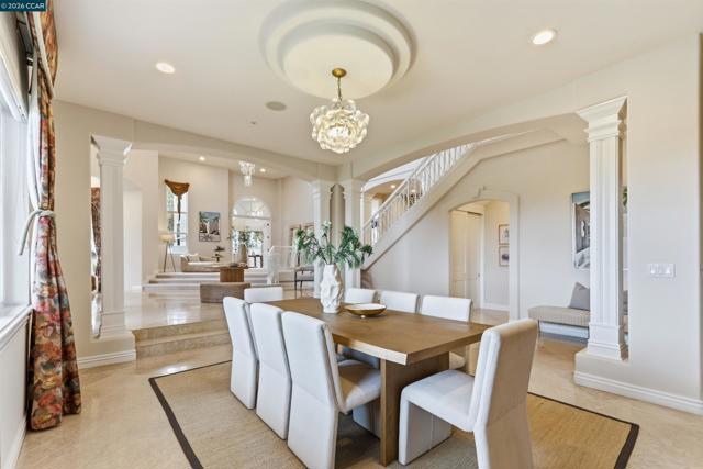 2981 GRAPEVINE TER, Fremont CA: https://media.crmls.org/mediaz/00fa3706-348b-42f4-a10d-339e9eef66bf.jpg