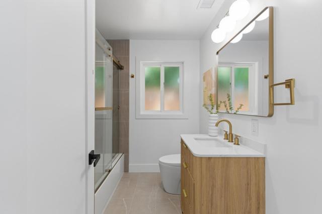 577 Green Manor Court, Palo Alto CA: https://media.crmls.org/mediaz/00fa94b2-6912-49ba-a2c8-fd218ff1a722.jpg