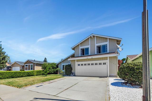 5769 Barnswell Way, San Jose CA: https://media.crmls.org/mediaz/00fbf237-a536-4e8f-9a99-3ab7e9871e5c.jpg